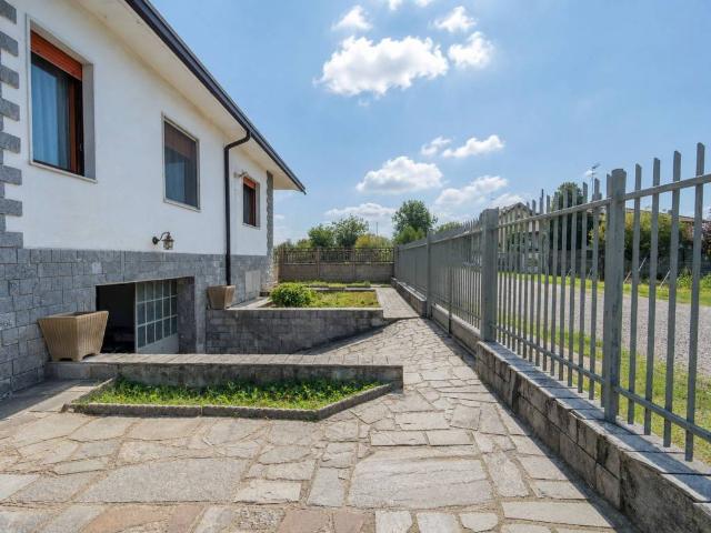 Villa in vendita a Nerviano MI