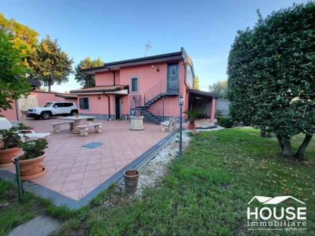 Villa in vendita a Nicolosi CT