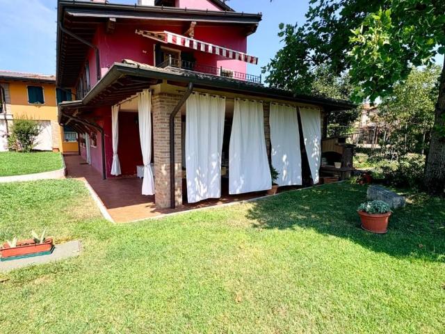 Villa in vendita a Nuvolera BS
