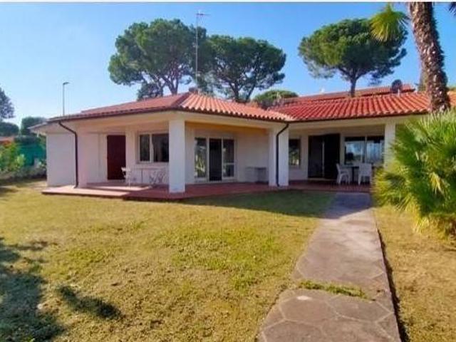 Villa in vendita a Numana AN