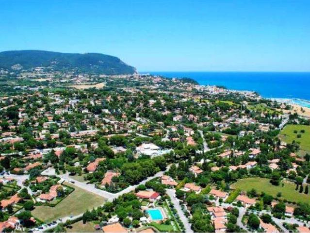 Villa in vendita a Numana AN