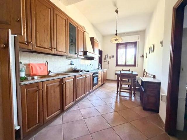 Villa in vendita a Sovigliana Vinci 234 mq Rif: 1411300