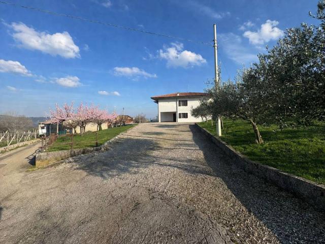 Villa in vendita a Soave VR