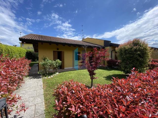 Villa in vendita a Soiano del Lago BS