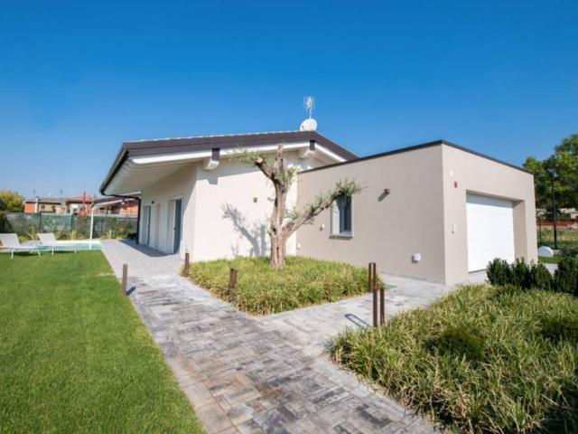 Villa in vendita a Soiano del Lago BS