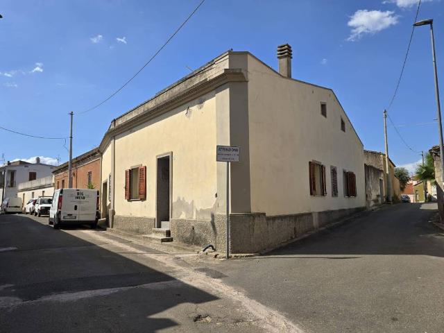 Villa in vendita a Solarussa OR