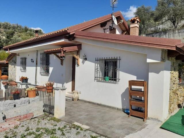 Villa in vendita a Soldano IM