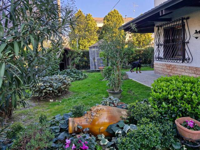 Villa in vendita a Soliera MO