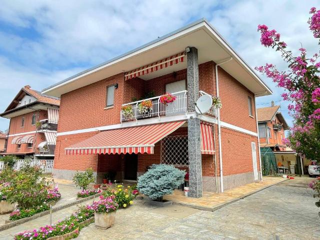 Villa in vendita a Sommariva del Bosco CN