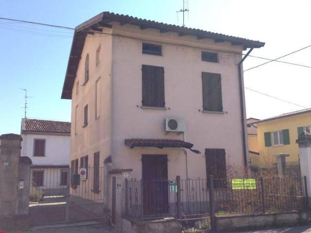 Villa in vendita a Soncino CR