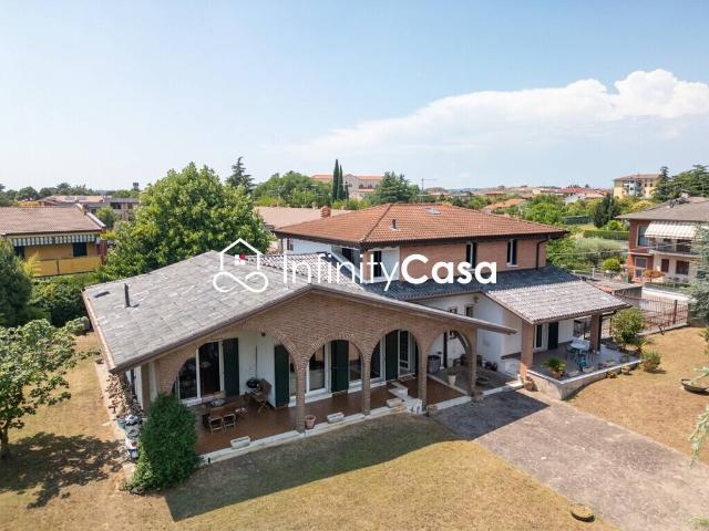 Villa in vendita a Sona VR