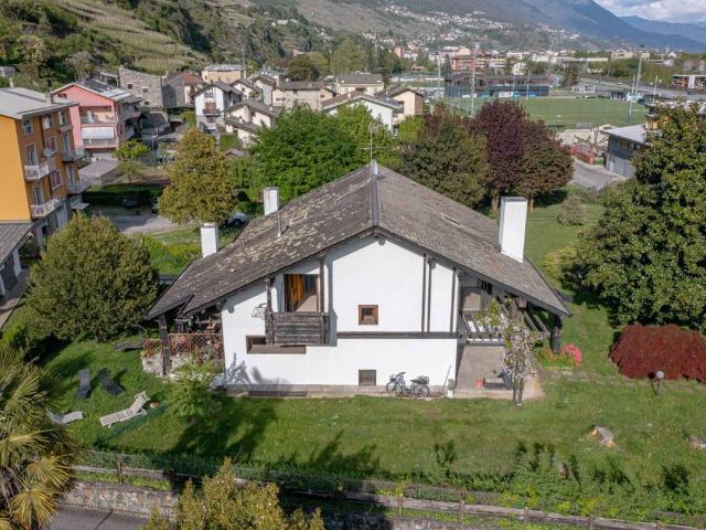 Villa in vendita a Sondrio SO