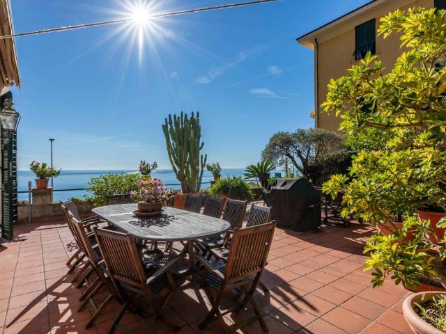 Villa in vendita a Sori GE
