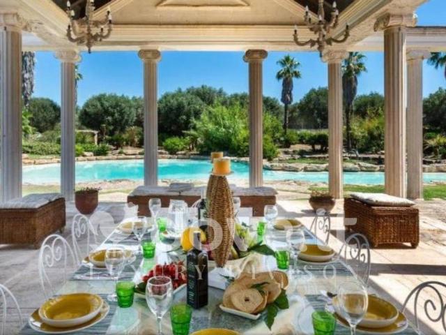 Villa in vendita a Sava TA