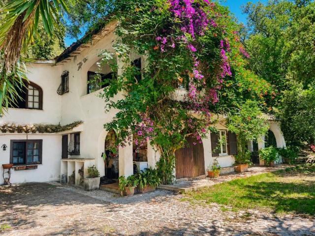 Villa in vendita a Sabaudia LT