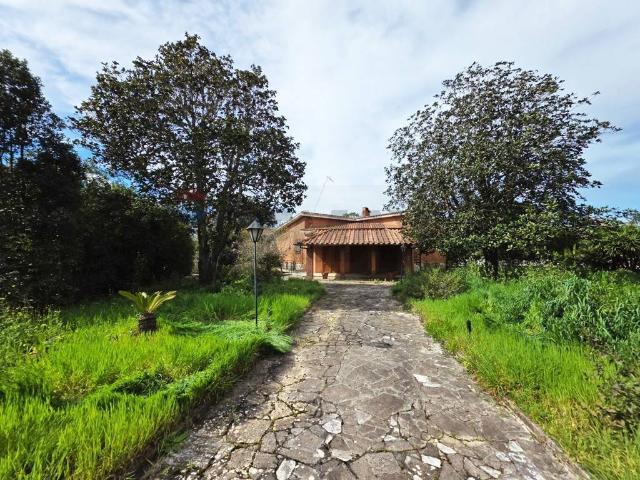 Villa in vendita a Sabaudia LT