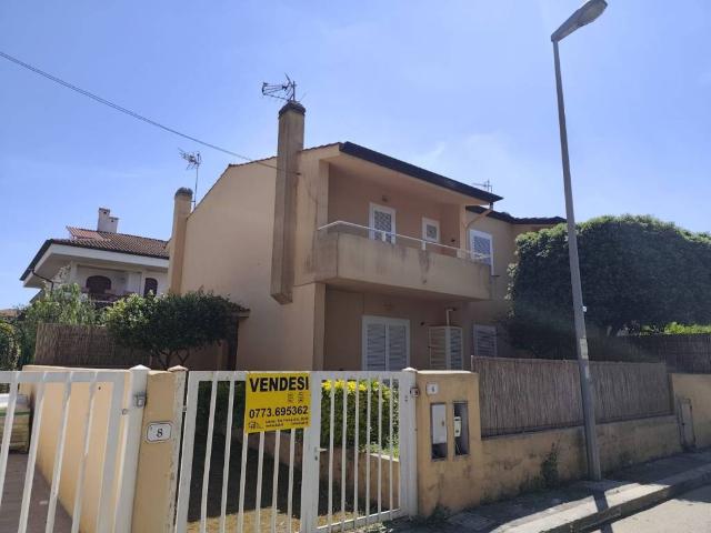 Villa in vendita a Sabaudia LT
