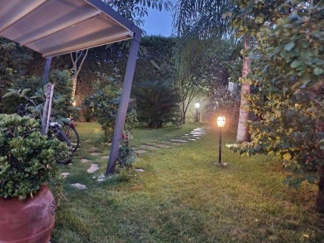 Villa in vendita a Sabaudia LT
