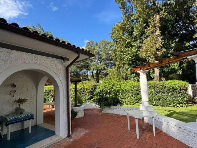 Villa in vendita a Sabaudia LT