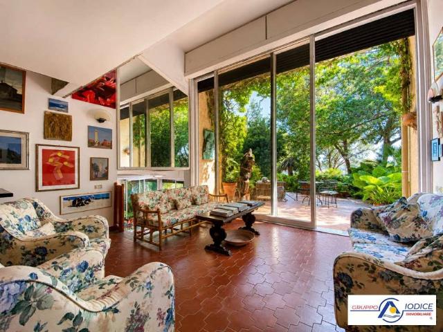 Villa in vendita a Sabaudia LT