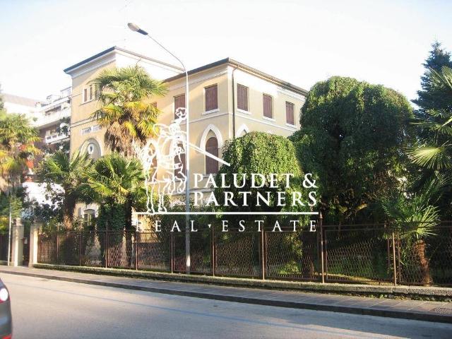 Villa in vendita a Sacile PN