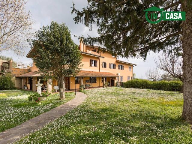 Villa in vendita a Sacrofano RM