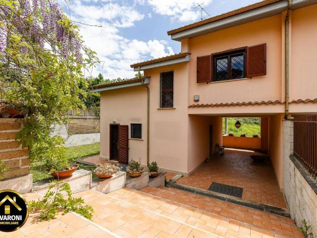 Villa in vendita a Sacrofano RM