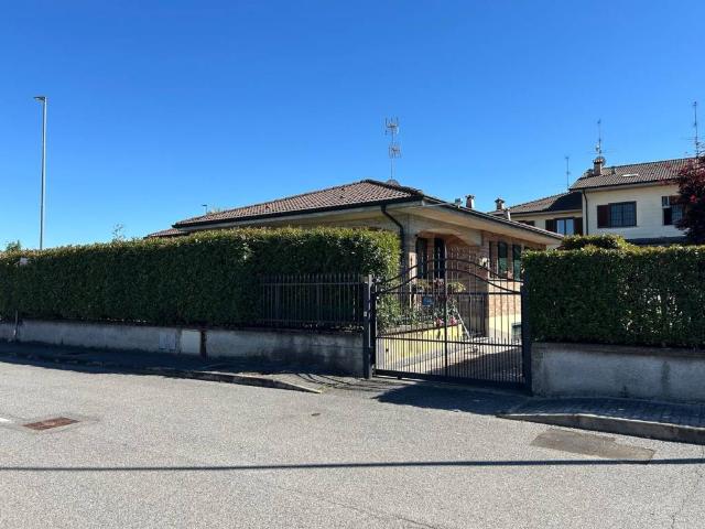 Villa in vendita a Salerano sul Lambro LO