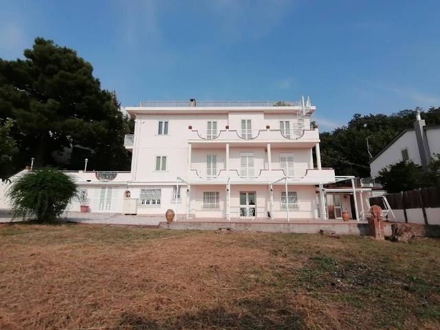 Villa in vendita a Salerno SA