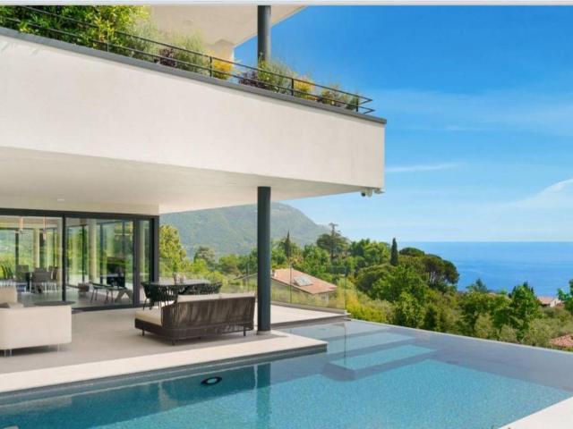 Villa in vendita a Salò BS