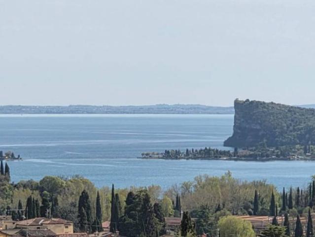 Villa in vendita a Salò BS