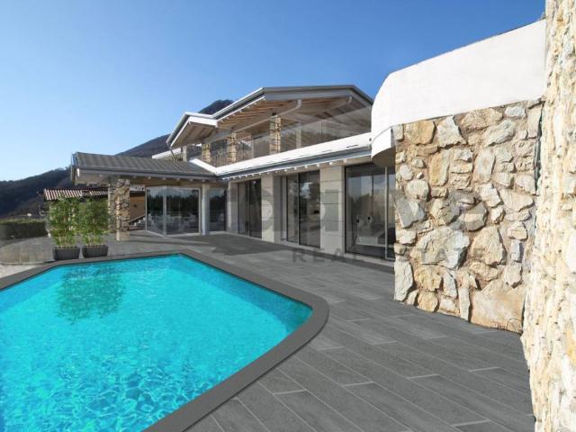 Villa in vendita a Salò BS