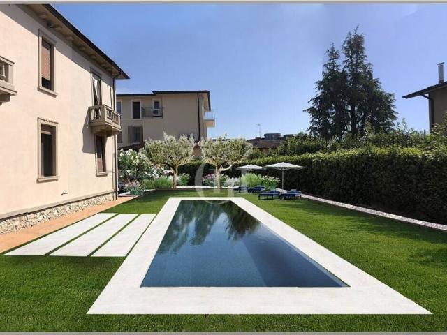 Villa in vendita a Salò BS