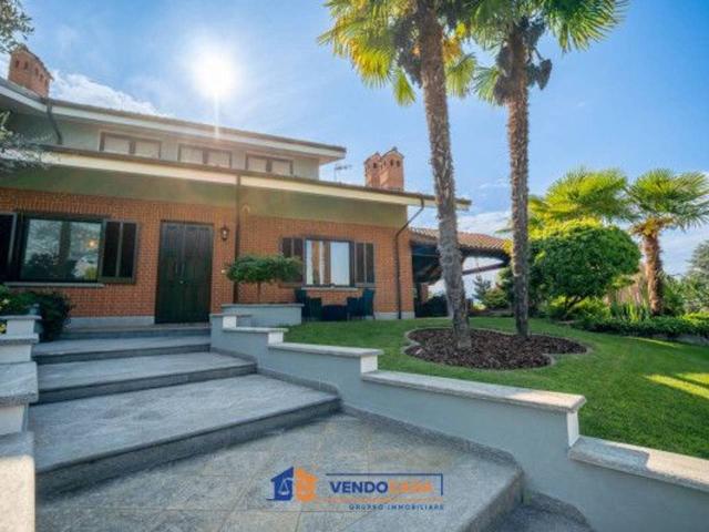 Villa in vendita a Saluzzo