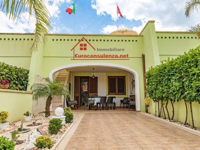 Villa in vendita a Salve LE