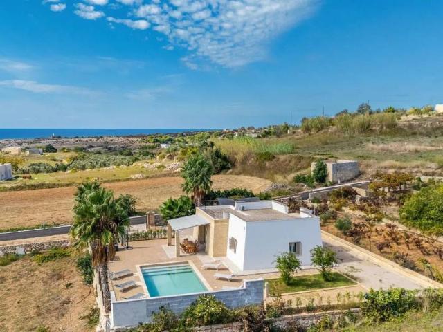 Villa in vendita a Salve LE