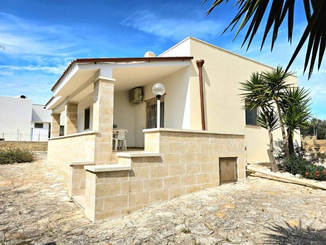 Villa in vendita a Salve LE