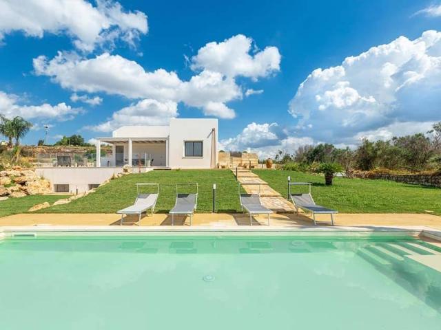 Villa in vendita a Salve LE