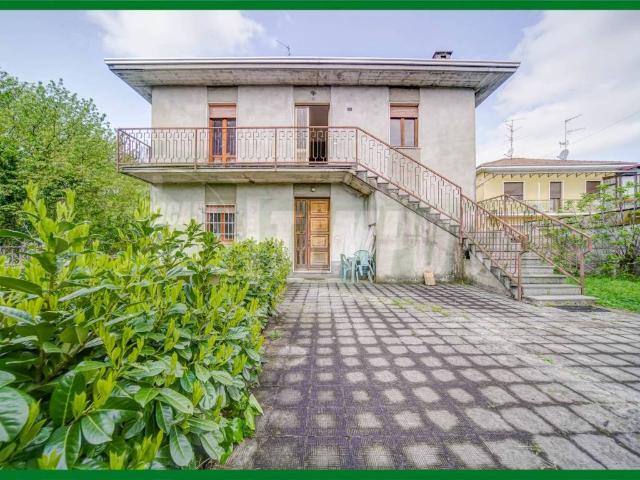 Villa in vendita a Samarate VA
