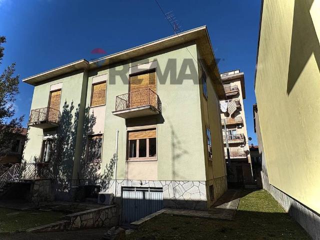 Villa in vendita a Samarate VA