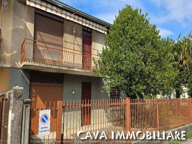 Villa in vendita a Samarate VA