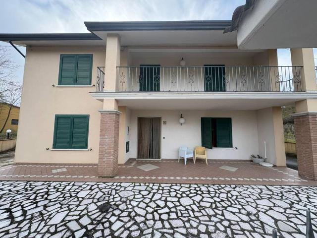 Villa in vendita a San Marco dei Cavoti BN