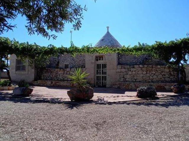 Villa in vendita a San Michele Salentino BR
