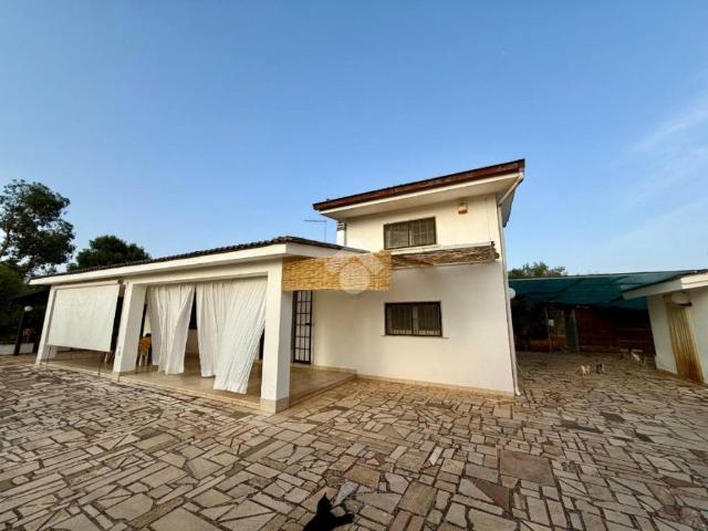 Villa in vendita a San Michele Salentino BR