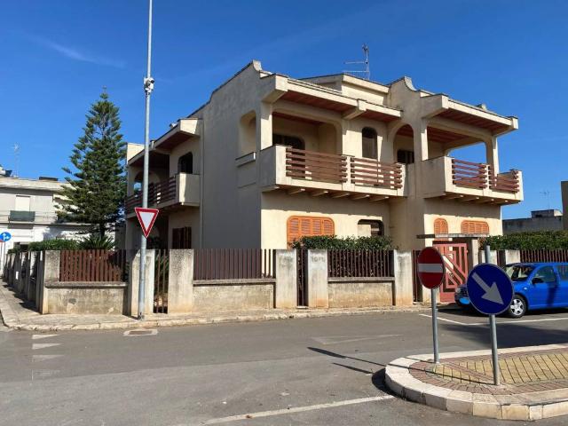 Villa in vendita a San Michele Salentino BR