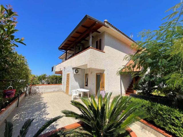 Villa in vendita a San Nicola Arcella CS