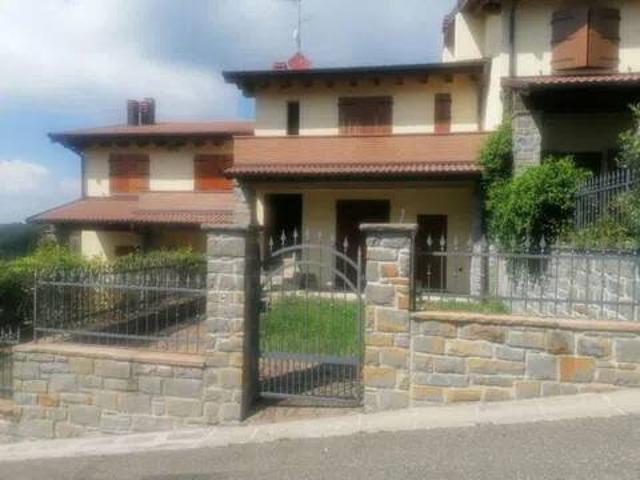 Villa in vendita a San Benedetto Val di Sambro BO