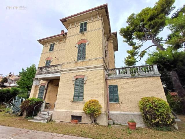 Villa in vendita a San Benedetto del Tronto AP