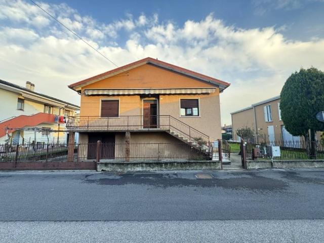 Villa in vendita a San Bonifacio VR