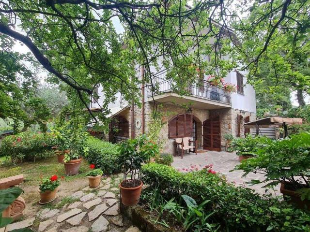 Villa in vendita a San Casciano dei Bagni SI